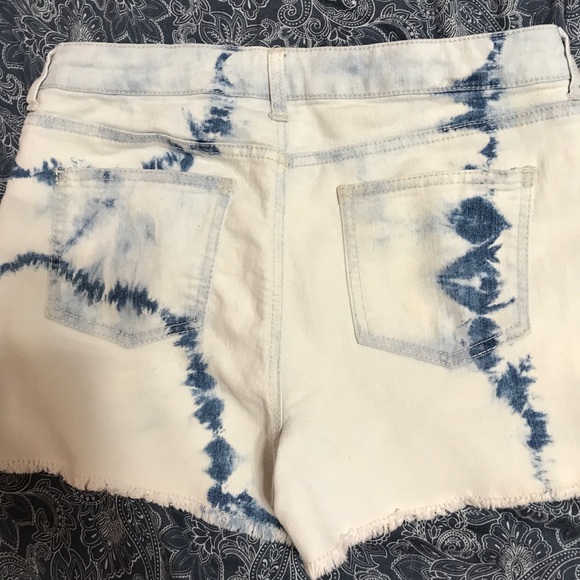 Cherokee jean shorts - Picture 2 of 3